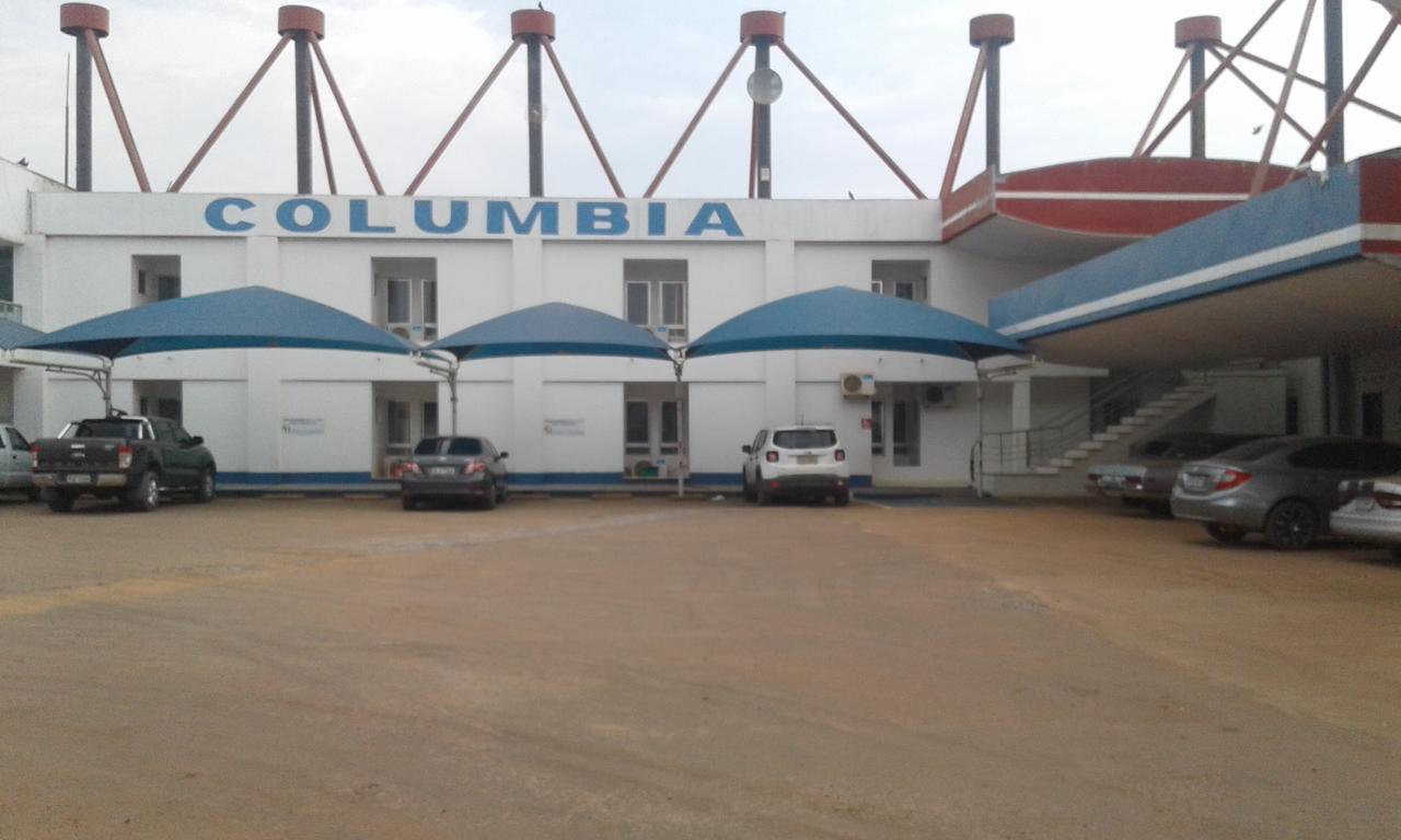 Hotel Columbia Luis Eduardo Magalhaes Dış mekan fotoğraf